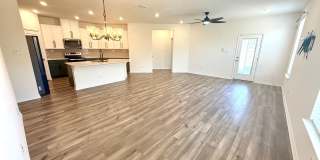 *MOVE IN SPECIAL* Kitchen Lovers Dream – Tons of Cabinet Space & Included Appliances! Gallery 3