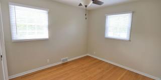 1010 N Hampton Dr NE Gallery 7