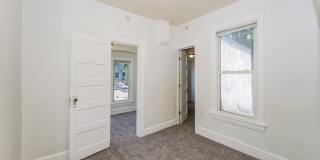 1115 1/2 4th Street NE Gallery 8