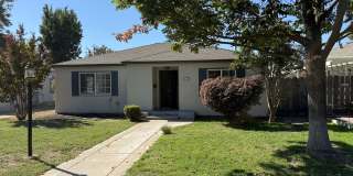 Charming Bungalow in established neighborhood! Charming Bungalow in established neighborhood! Gallery 1