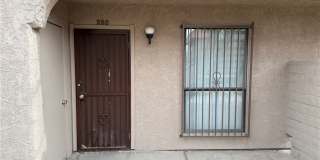 4300 N Lamont Street Gallery 1