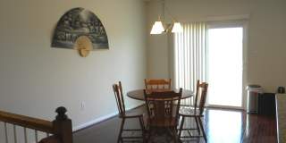 652 E CHESTNUT Street Gallery 10