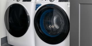 The Hadley Gallery 19