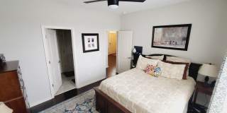 Great end unit in Waters Edge! Master on the main! Gallery 10