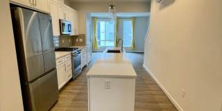 Like-New Beardslee Townhouse... Gallery 8