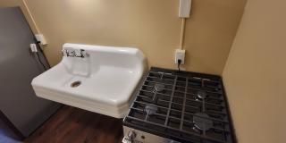 The Green Lodge Gallery 38