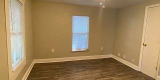 Walk to UF & Downtown! Gallery 4