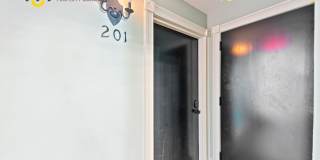 Charming 2/1 loft-style condo in the heart of Historic Downtown Charleston! Gallery 26