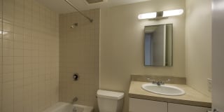 40 Boylston St Gallery 15