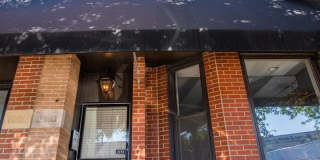 Spacious 2 bd/1 bath Condo in Lincoln Park! Gallery 1