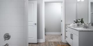 The Kingson Gallery 18