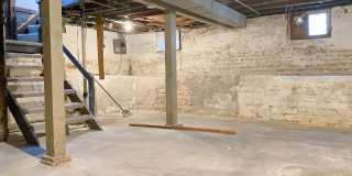 2436 Laurel Avenue Gallery 33