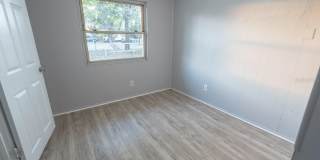 8623 N WILLOW AVENUE Gallery 11