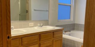 Spacious 4-Bedroom / 3-Bath Single Family Home in Windsor! Gallery 32