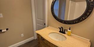 Freshly Renovated Dollhouse in Maryville!! Gallery 12
