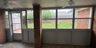 4 Bed, 2.5 Bath Brick home with 2 car garage Gallery 58