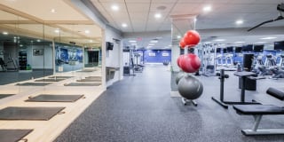 180 Riverside Boulevard 180 Riverside Boulevard Gallery 34