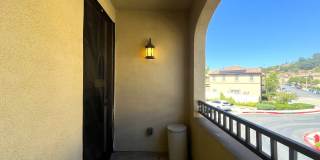 2 bed, 2.5 bath located in Corona, CA! Gallery 35