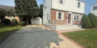 410 Herricks Road Gallery 1