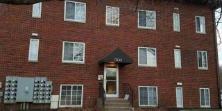 Amazing 2 Bedroom - 1 Bath Condo in University Heights Gallery 1