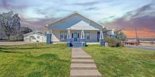 200 Southwest 6th Avenue Gallery 1