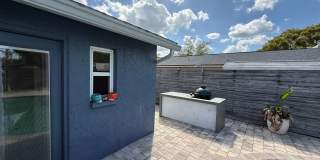 ~~~ Stunning 3-Bedroom, 2-Bath Home with 2-car garage and Private Pool. ~~~ Gallery 15