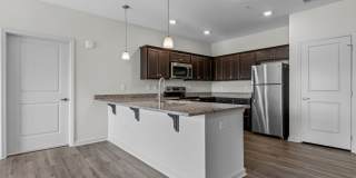 The Groves at 421 *Move In Special* Gallery 1