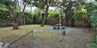 28 NE 49th St Gallery 7