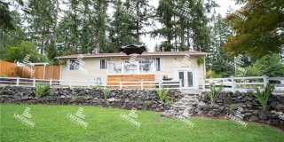 3 Bed 2 Bath Graham Home w/ Beautiful Kitchen Remodel! Gallery 26