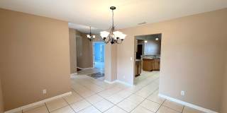 Spacious 4 Bed 3 Bath Home w FULLY FENCED YARD for Rent! Gallery 12