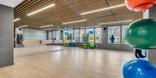 Woodland Square Gallery 14