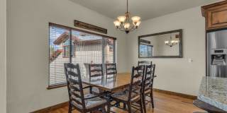 Cedar Ridge Townhome  **Mid-April thru November Rental** Gallery 9
