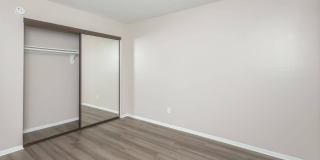 Oak Tree Court Gallery 32