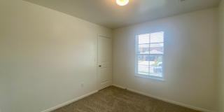 Updated Home in Pioneer Crossing! Available for July! Gallery 19