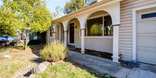 Pleasanton 4 Bed, 2 Ba. Recently Upgraded, Excellent School District - 8 or 20 month lease term Gallery 1