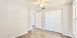 1501 South Hillcrest Avenue Gallery 21