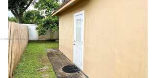 2449 NW 73rd Ave Gallery 1