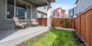 Modern 2023-Built 4-Bedroom Home in Alpine Estates Modern 2023-Built 4-Bedroom Home in Alpine Estates Gallery 28