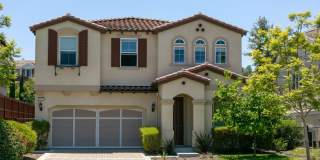 Beautiful home across from trail Gallery 1