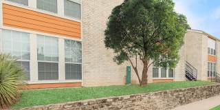 Hilltop Oaks Apartments Gallery 4