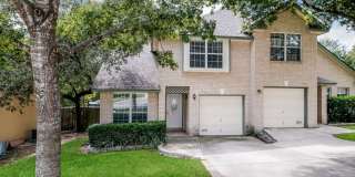 Modern Elegance: 3-Bedroom Townhome with Wood Flooring, Shaded Deck, and Inclusive Amenities Gallery 1