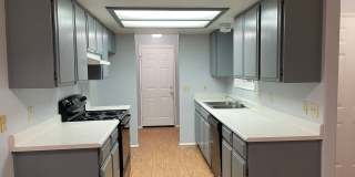 Nice 2 Bedroom 1 Bathroom Duplex-Grants Pass Gallery 6