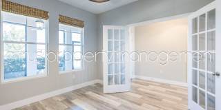 Stunning Double Waterfront 4/3 Home with Dock and Electric Boat Lift Gallery 10