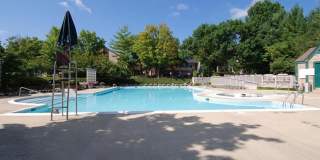 Two Level (1BR/1BTH) Condo in Gables on Tuckerman!! Gallery 16