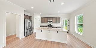 4 Bedroom House Available July 2026|Near LSU | Geaux Tigers Gallery 1