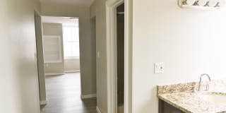 Beautifully Renovated 3 Bedroom with Parking Gallery 19