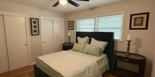 Room in 5 Bedroom Home in College Park Gallery 11