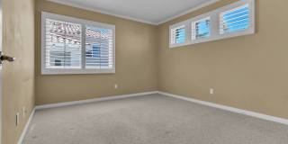 12 Bergamo Gallery 35