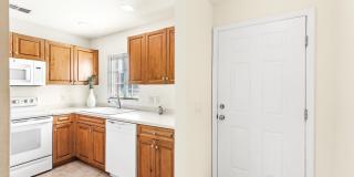 Coming Mid July 2/2.5 Townhome - Villages of Stoney Brook Gallery 18