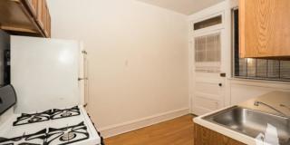 1450 West Cornelia Ave. Gallery 9